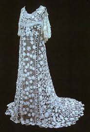 Beautiful and flattering especially for larger women. 12 Crochet Wedding Dresses For Those Summer Weddings Crochet Patterns How To Stitches Guides And More