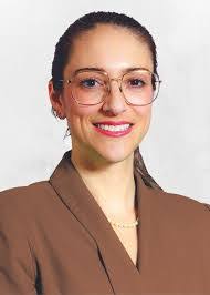 Emily Salmon's Instagram, Twitter & Facebook