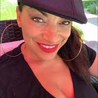 Marissa Farris's Instagram, Twitter & Facebook