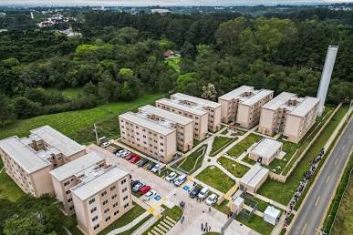 Conjuntos residenciais de habitação de interesse social, gerada com IA