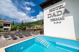 Restaurant, parcare proprie, acces persoane cu dizabilitati. Hotel Dada Termal Calimanesti Caciulata