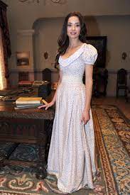 Tierra de lobos is a western set in 19th century spain. Dafne Fernandez En La Presentacion De La Segunda Temporada De Tierra De Lobos Presentacion De La Segunda Temporada De Tierra De Lobos Foto En Bekia Actualidad