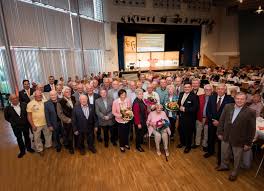 The bank operates locally and provides a wide range of banking services to its members. Rhein Pfalz Kreis Vr Bank Rhein Neckar Eg Ehrt Langjahrige Mitglieder In Mutterstadt Metropolregion Rhein Neckar News Events