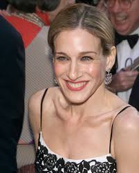 Sarah Jessica Parker Has Worn Carrie Bradshaw's Earrings A Lot