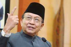 Dewan rakyat kecoh usul pengosongan kerusi speaker dewan rakyat. Rais On What It Takes To Be A Speaker