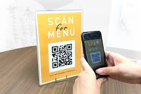 メニューブックの除菌の手間を省き、オペレーション軽減できる「QRタッチレスメニュー」 | MEDIY