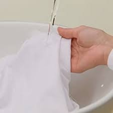 Cotton care · cleaning tips · washing & drying tips · easy care How To Remove Blood Stains From Clothes Ariel