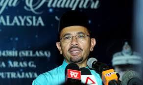 Peraturan ini dinilai sebagian pihak memperbesar keran pekerja asing di indonesia. Dorong Pekerja Asing Larikan Diri
