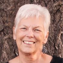 Darlene Vickers's Instagram, Twitter & Facebook