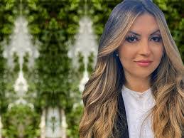 Phoebe Sadler's Instagram, Twitter & Facebook