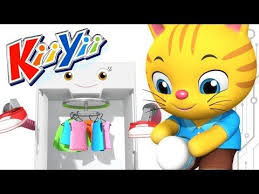 Getting Dressed Song Uk Version Nursery Rhymes By Kiiyii Abcs And 123s Youtube Nursery Rhymes Kids Songs Rhymes