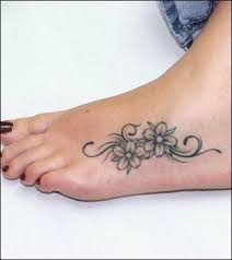 Image Result For Hibiscus Flower Foot Tattoo Tatuaggi Idee Per Tatuaggi Tatuaggio Piedi
