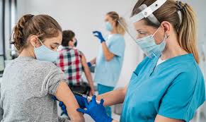 Faltan vacunas contra covid en miami, pero turistas latinoamericanos quieren venir a vacunarse. Vacunas Contra La Covid 19 Para Ninos Y Adolescentes Nicklaus Children S Hospital