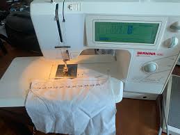 97 Bernina 1530 signature edition. I just scored this machine for $20! 😱  its a $1000+ machine!!!! : rSewingMachinePorn