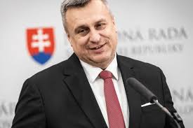 Svitá nádej na čiastočné zrušenie transakčnej dane