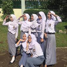  Ogor Jawa Barat Senang Jadi Pelajar Indonesia Follow Dan Tag Akun Wanita Mode Wanita Wanita Cantik