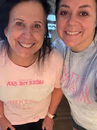 The mother-daughter duo snapped a twinning workout selfie 💪  https://bit.ly/3gyPbAY