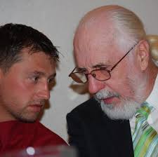 Are there any local seamless gutter companies in Carthage, MO?