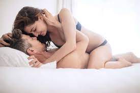 Lust auf abwechslung im bett? Wasserfall Diese Sexstellung Sorgt Fur Abwechslung Im Schlafzimmer Fit For Fun