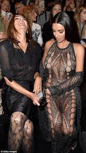 صور كيم كاردشيان شبه عارية مجددا kim kardashian balmain pics of kim kardashian fashion