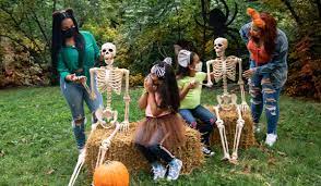Boo At The Zoo Returns To The Bronx Zoo Bronxmama