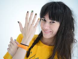 Thread-Like Stripes Tie the DEGEN Show Together