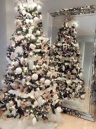 Christmas tree with a modern colour scheme of blush pink, grey and a touch of rose gold. Rose And Gold Christmas Tree Christmas Tree Decorating Ideas Christmas Decora Cool Christmas Trees Rose Gold Christmas Decorations Gold Christmas Decorations