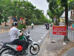 Trường hợp cá nhân là người lao động được điều chuyển từ tổ chức cũ đến tổ chức mới do tổ chức cũ thực hiện sáp nhập, hợp nhất, chia, tách, chuyển đổi loại hình doanh nghiệp hoặc tổ chức. Ck6puewuylgnmm