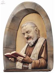 He was the fourth of eight children of grazio maria forgione and his wife, maria giuseppa de nunzio. Padre Pio Relief 16 40