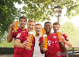 Bayern is the german name for bavaria, one of the 16 states of germany. Fc Bayern Munchen Paulaner Brauerei Munchen
