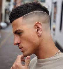 Coupe Courte Pour Hommes Les Idees Pour Vous Inspirer Planity Le Mag Coiffure Homme Dessin Coiffure Homme Coiffure Homme Court