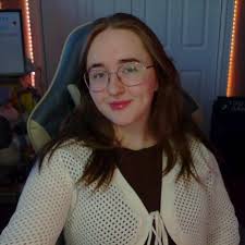 Woke up to some insane news🤯 Becoming a YouTuber felt like a far off dream  but here I am 1 month into the game! 😭🫶🏼 thanks to everyone who supports  my silly