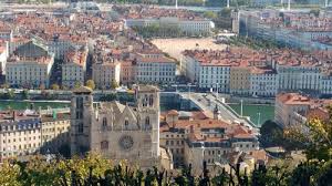 I tempi sono cambiati ma io continuo a portare ogni giorno. Lyon France About Lyon And Why You Should Visit France S Second City