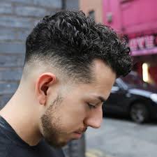 Wet Look For Thin Curls Hairstyles For Thin Hair Mens Hairstyles Hair Styles