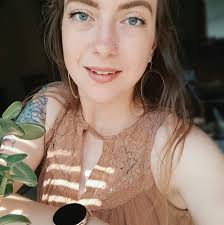 Do y'all have carpets and like a cute teacher seat in your rooms ? Do we  not do whole group