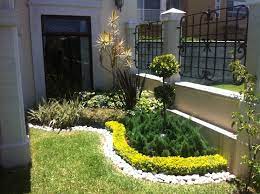 This type of landscaping is traditionally used in areas that have a. 10 Budget Friendly Ideas For The Garden Homify