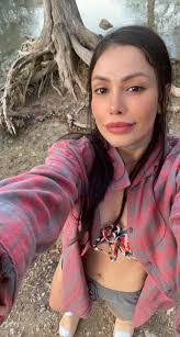 Veronica Bullard's Instagram, Twitter & Facebook