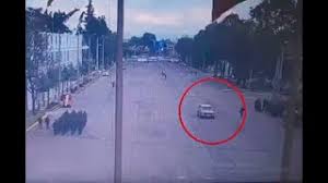 Por su parte, el noticiero muestra imágenes y un mapa que revela cual habría sido el recorrido que el carro hizo dentro de la escuela. Video Muestra Como Carro Bomba Recorrio La General Santander Al Parecer Sin Mayores Problemas