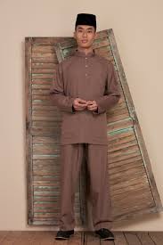The second part is the trousers called seluar. Baju Melayu Cekak Musang 3 Butang Dewasa Butik Byserra