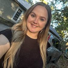 What are must-have resources for a 4th grade classroom?