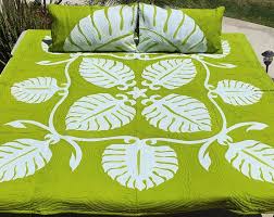 Hawaiian Monstera Quilt In Citrus Green King 103x95 Hand Dyed With Shams Palama Style Hawaiian Quilt Patterns Hawaiian Quilts Quilts