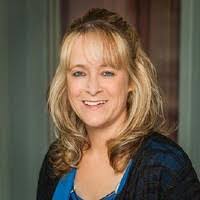 Kelly Kwiatkowski's Instagram, Twitter & Facebook