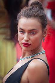 Singer (jazz, soul, r'n'b, pop, classic and other music styles) subscribe to my youtube channel to always be the first one who gets updates Irina Shayk Wikipedia
