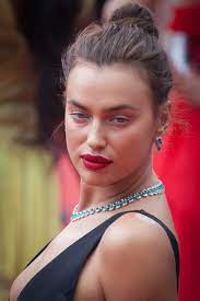 Learn about irina shayk's age, height, weight, dating, husband, boyfriend & kids. Irina Shayk Wikipedia