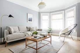 Embracing simplicity in your home doesn't mean that you have to forgo colour, abandon your personal style, or give up all your favourite things. How To Design A Minimalist Home That Still Feels Welcoming Architectural Digest
