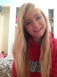 Abby Park (@bookitty28)