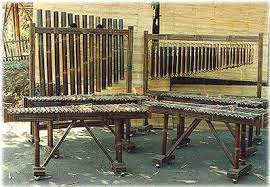 Alat musik ini sering dimainkan ketika ada. Musik Tradisional Indonesian Culture Heritage