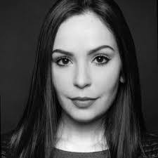 Laura Steadman's Instagram, Twitter & Facebook