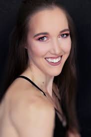 Karina Shann is the newest addition to our hugely talented instructor team  at Body Electric!! Make sure you take advantage of her personal training  expertise in our lunchtime conditioning and pole classes!