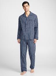 Parfaite pour faire son lit en 3 étapes simples et rapides. Majestic Striped Pyjama Set Blue Shop Men S Pyjamas Leisurewear Online Simons Maisonsimons Stripespyjamas Leisure Wear Mens Pajamas Mens Sleepwear